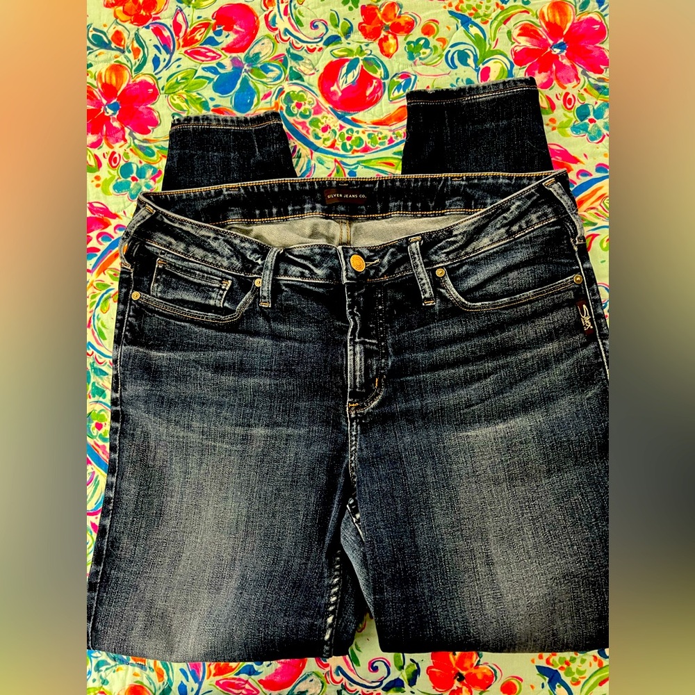 Silver Women’s Jeans, Size 16, Altered Length 29”,
SUKI Skinny